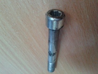 Болт скобы суппорта Fiat Ducato  2008 3.0 Дизель 