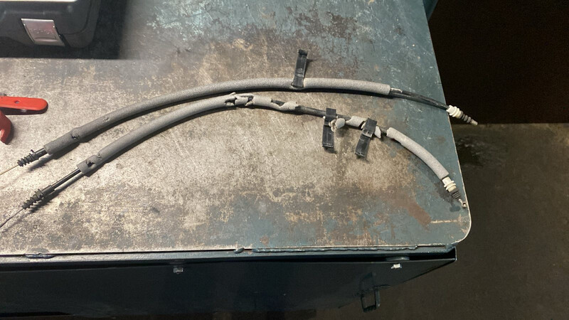 Трос наружной ручки Land Rover Range Rover Evoque 2007 г.  4.2 л бензин Киев