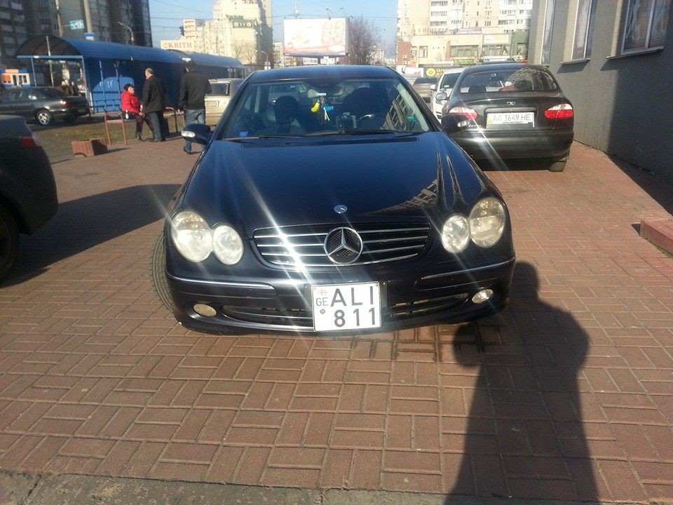 Xenon far Mercedes-Benz CLK cdi 2003 2.7 Дизель Киев
