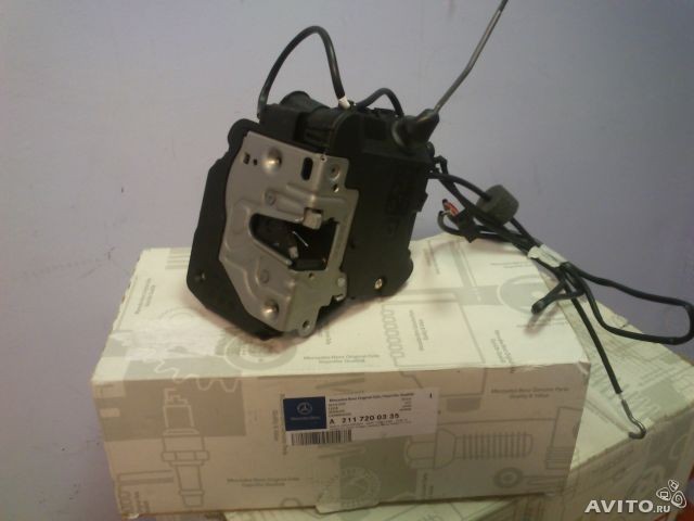 Замок передней левой двери A 211 720 03 35   Mercedes E-Class