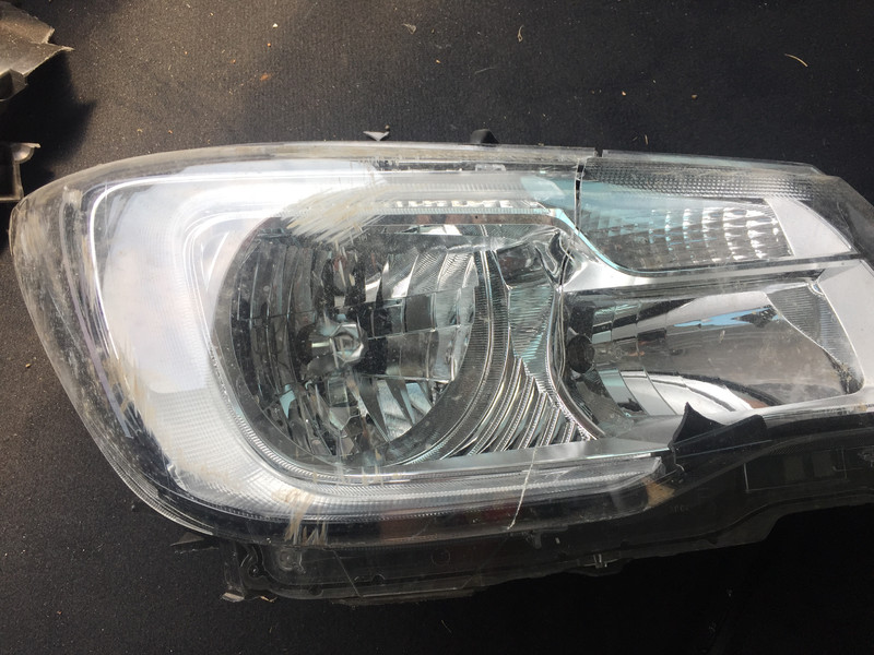 Фары передние Subaru Forester SJ  2017 универсал 2.0 Бензин Фастов