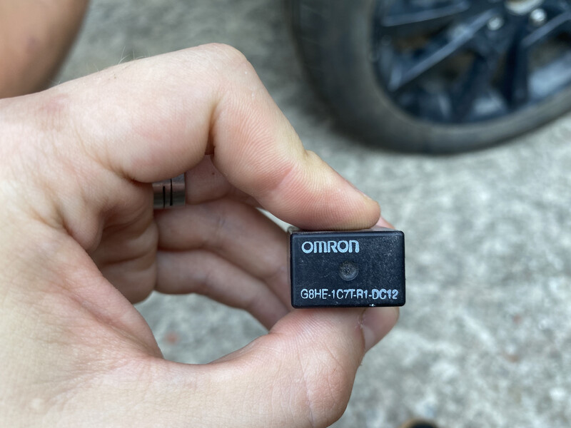 Реле с блоком Jeep Compass 2012 г.  2.4 л бензин