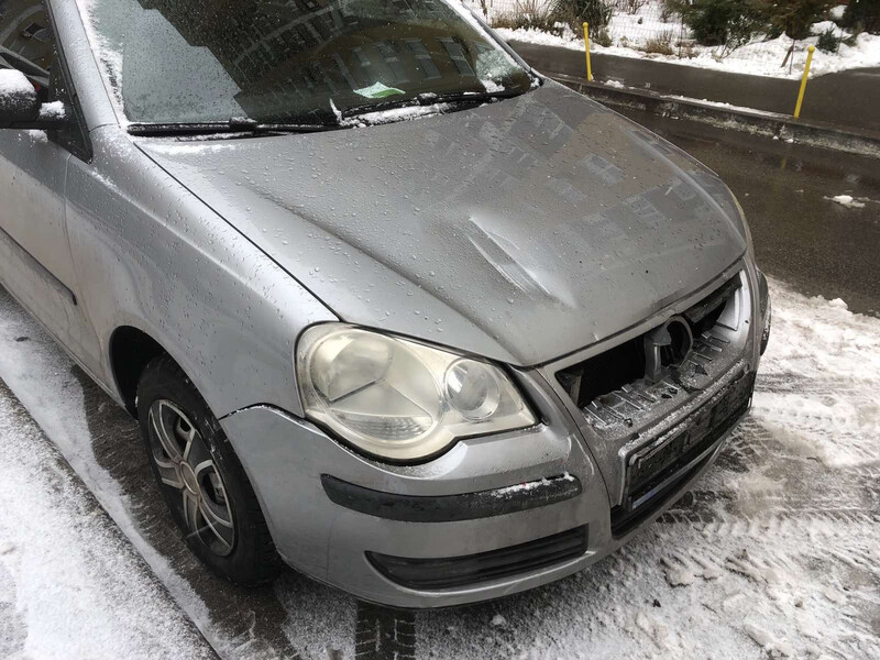 Капот Volkswagen Polo 4  2007 хэтчбек 1.4 Бензин 