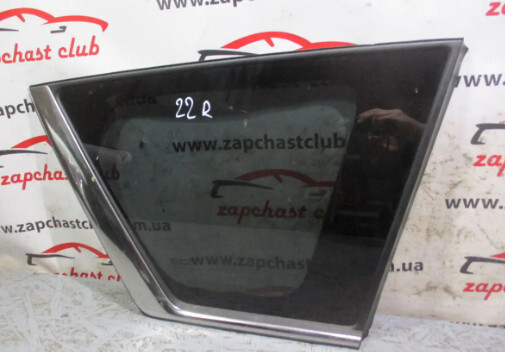 Стекло форточка заднее правое Mitsubishi Outlander XL  2011 Киев