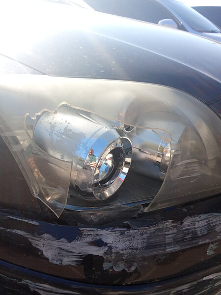 Передня фара Toyota Avensis  2007 універсал  Электро 