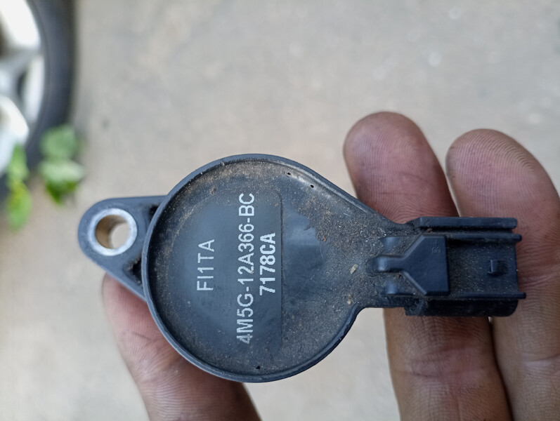 Котушка зажигание Ford Mondeo  2007 2.0 Бензин 