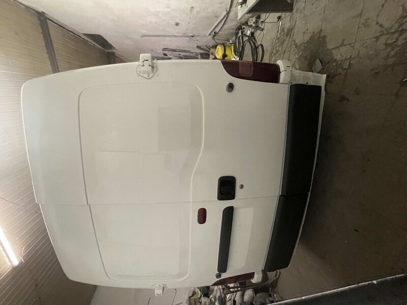 Задні фонарі лівий і правий Renault Master  1998 1.5 Бензин 