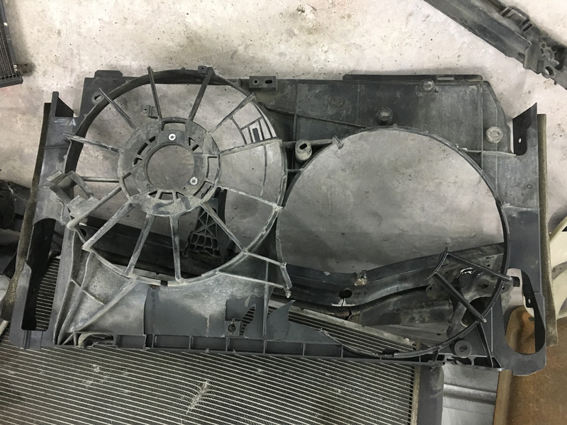 Дифузор Toyota RAV4 2006 р.  2.0 л бензин Дніпро