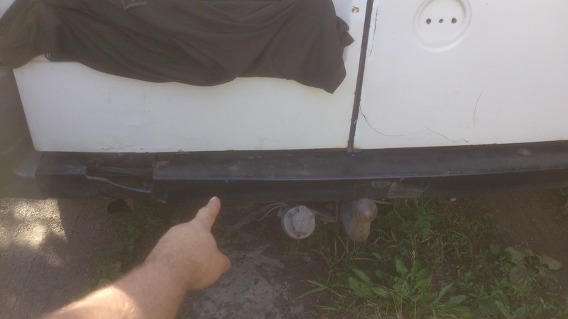 Центральная часть заднего бампера Volkswagen T4 (Transporter) 1995 р.  2.4 л дизель Станиця Луганська