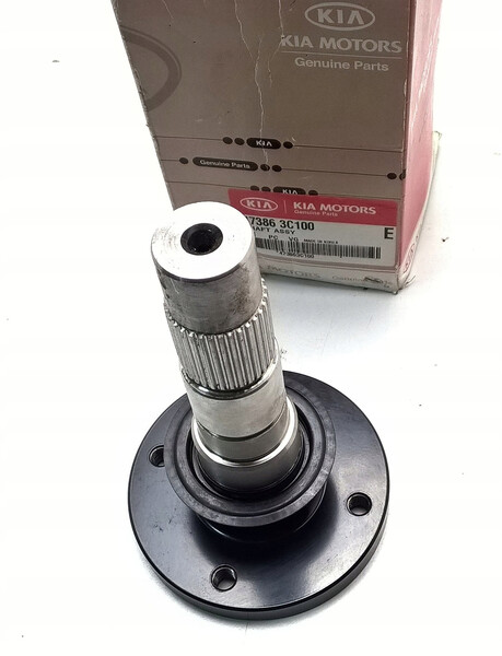 Вал роздатки на передній міст Kia Sorento 2004 г.  2.5 л дизель Вараш