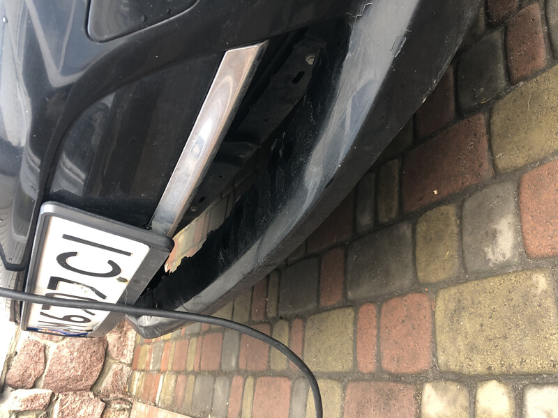 Решітка бампера нижня Nissan Leaf  2015 хетчбек 1.0 Электро 