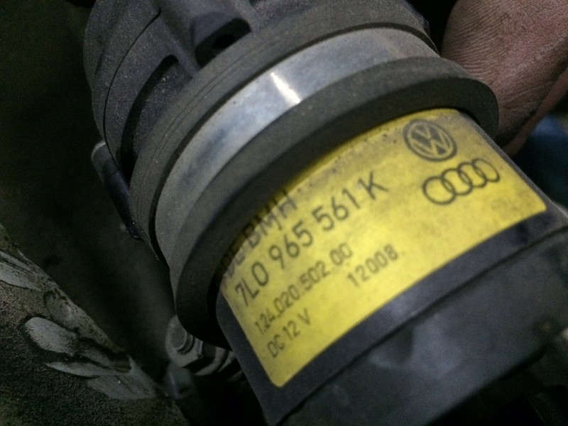 Насос системы охлаждения 7P0965561   Audi Q7