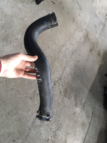 Патрубок Audi Q7 2008 р.  3.0 л дизель Київ