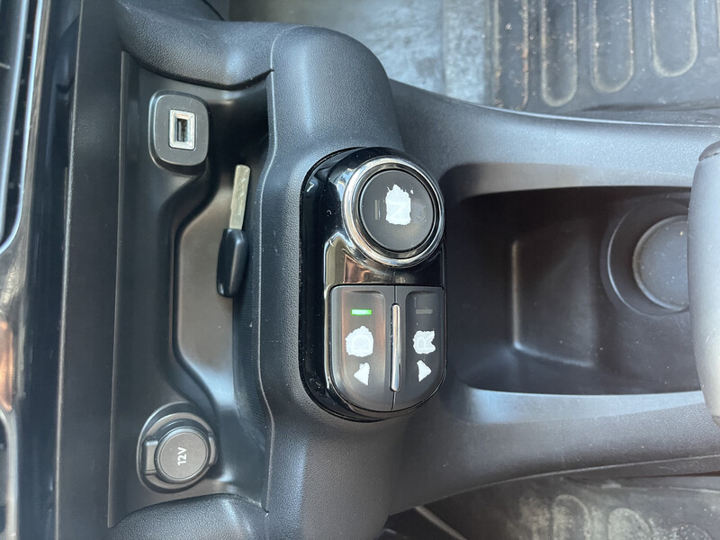 Кнопки Citroen C4 Cactus универсал 2014 г.  1.6 л дизель