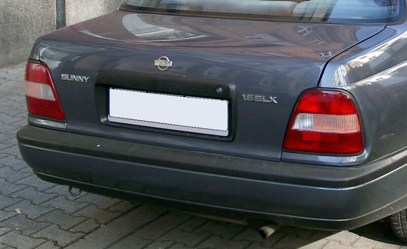 Фара задня ліва Nissan Sunny B13  1992 1.4 Бензин 