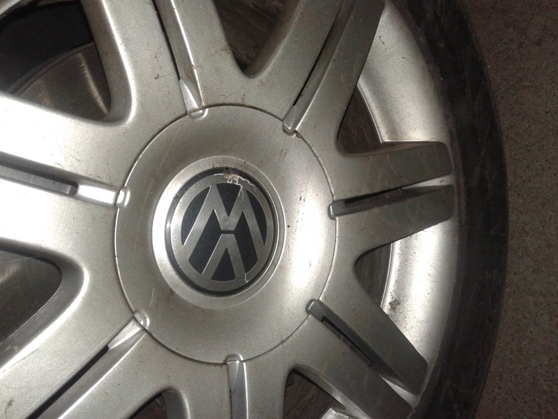 Колпачок на диски Volkswagen Passat B6 2006 г.  Киев