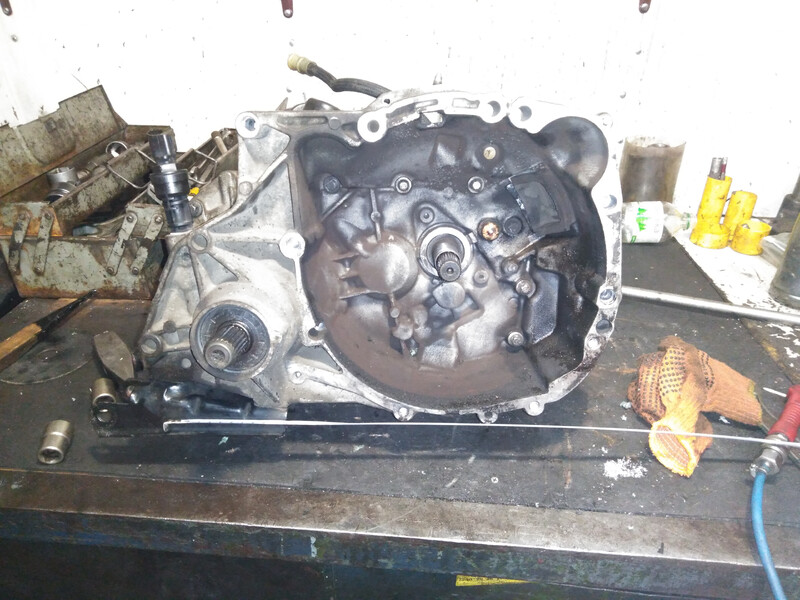 Коробка передач Renault Clio хэтчбек 2005 г.  1.2 л бензин Киев