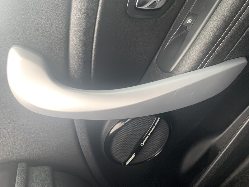 Ручка держатель передняя левая серебро Renault Megane 3  2012 універсал 1.5 Дизель 