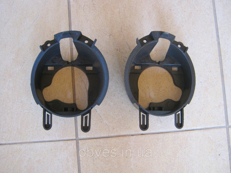 Крепление противотуманных фар левая и правая Renault Trafic 2  2007 1.9 Дизель 