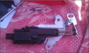 Привод задней двери Фиеста (электромагнит). Ford Fusion  2007 хэтчбек 1.4 Бензин Киев