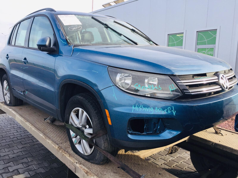 Молдинг двери Volkswagen Tiguan универсал 2016 г.  2.0 л бензин Бровары