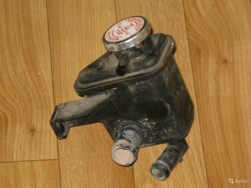 Расширительный бачок PA66 GF   Hyundai Tucson, Mazda 6, Mazda 626, Mazda Xedos 6