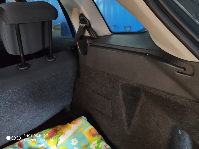 Задняя полка Renault Clio  2008 универсал 1.2 Бензин Краматорск