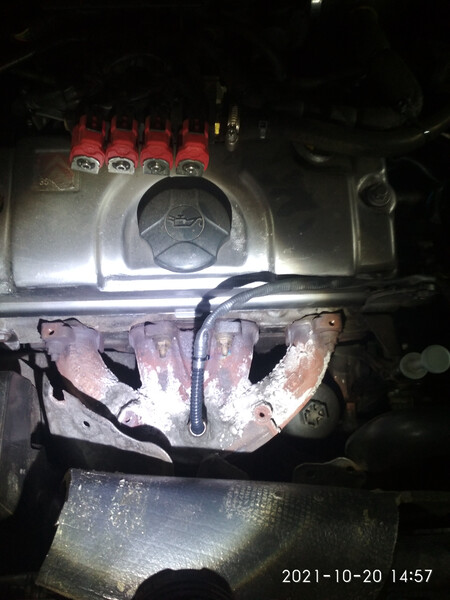 Выпускной коллектор Citroen Xsara Picasso  2005 1.6 Бензин Житомир