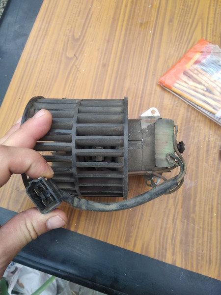 Мотор печки Opel Kadett E  1988 хэтчбек 1.3 Бензин Черноморск