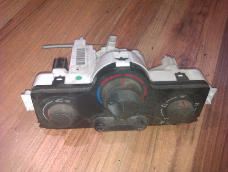 Блок управления печкой 69420003   Renault Megane