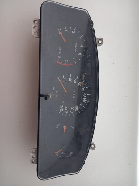 Панель приборов Toyota Carina E  1995 2.0 Бензин 