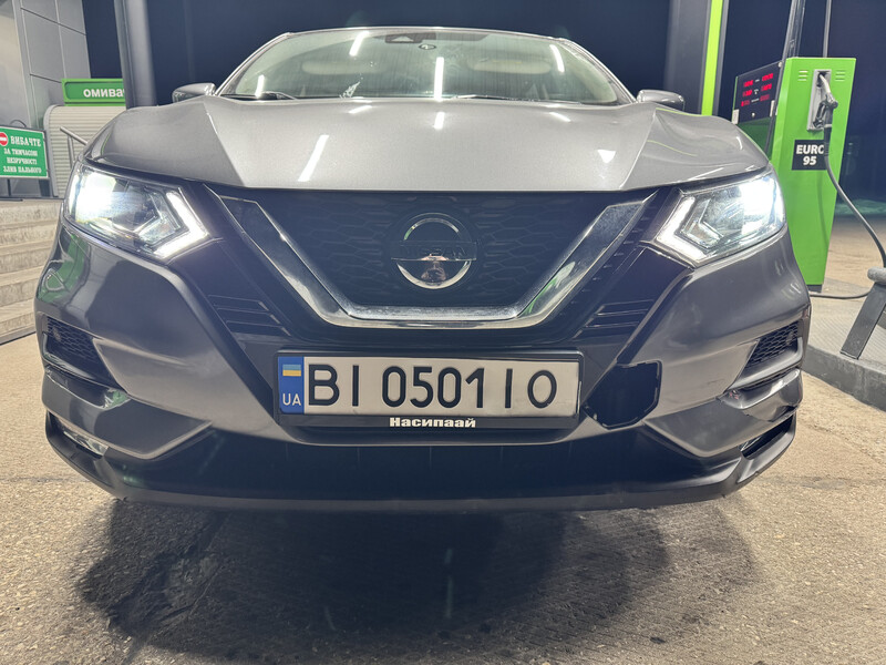 Бампер передній Nissan Rogue Sport  2020 2.0 Бензин Гребінка