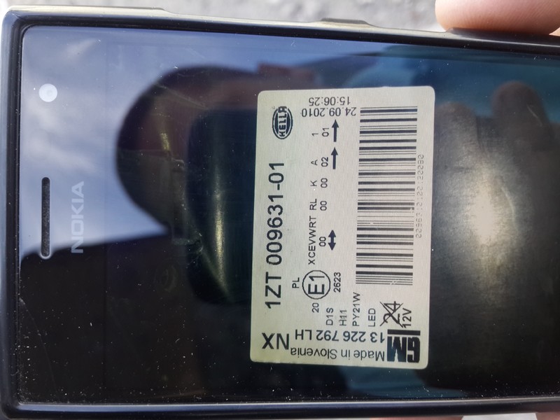 Основна фара у зборі 1ZT 009 631-311   Opel Insignia