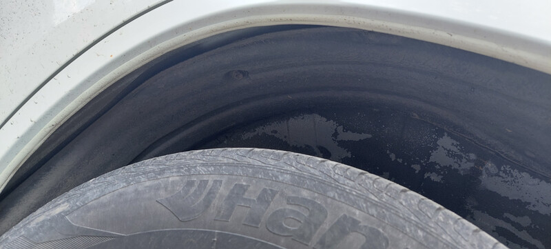 Підкрилок задній правий Toyota Avensis  2012 2.4 Бензин 