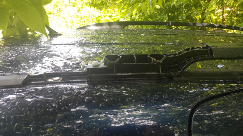 Накладка рейлинга Mazda 5  2009 універсал 2.0 Дизель 