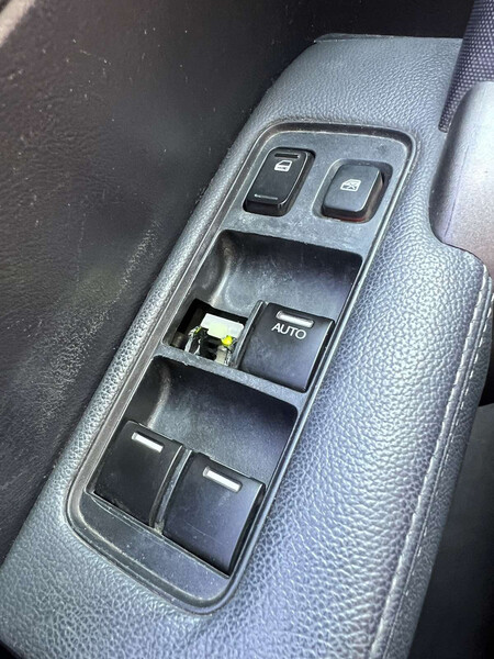 Блок кнопок склопідйомника Honda CR-V  2011 2.4 Бензин Киев