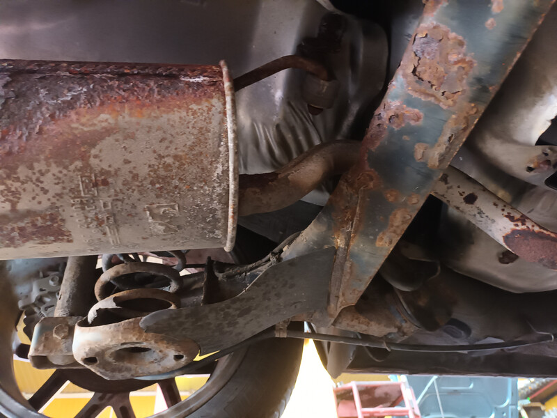 Глушитель Volkswagen Golf  2003 хэтчбек 1.6 Бензин Хмельницкий