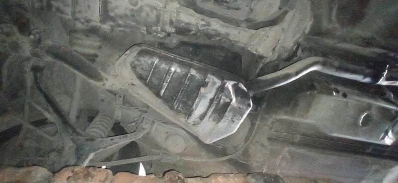 Средний глушитель Audi A4 B5  1997 1.9 Дизель Шостка