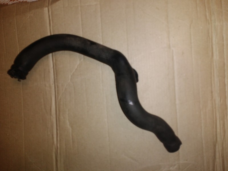 Патрубок системы охлаждения Ford Transit  2002 2.0 Дизель Никополь