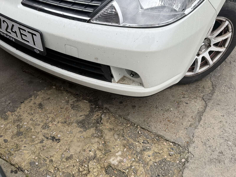 Заглушка туманки левая, модно кузов азия Nissan Tiida C11  2005 1.6 Бензин Ізмаїл