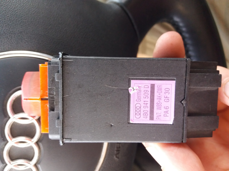 Реле поворотов 4BO 941 509 D   Audi A6