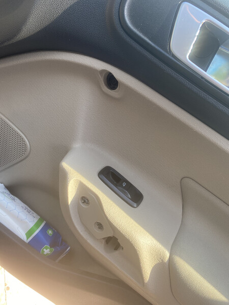 Ручка двери правая (пасажир) Ford Fiesta MK7  2015 