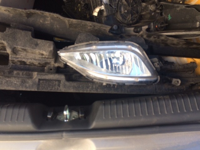 Бампер передній Hyundai i30  2014 хетчбек 1.4 Бензин 