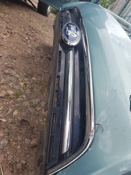 Радиаторная решетка Ford Escape SEL 2013 2.0 Бензин Черкассы