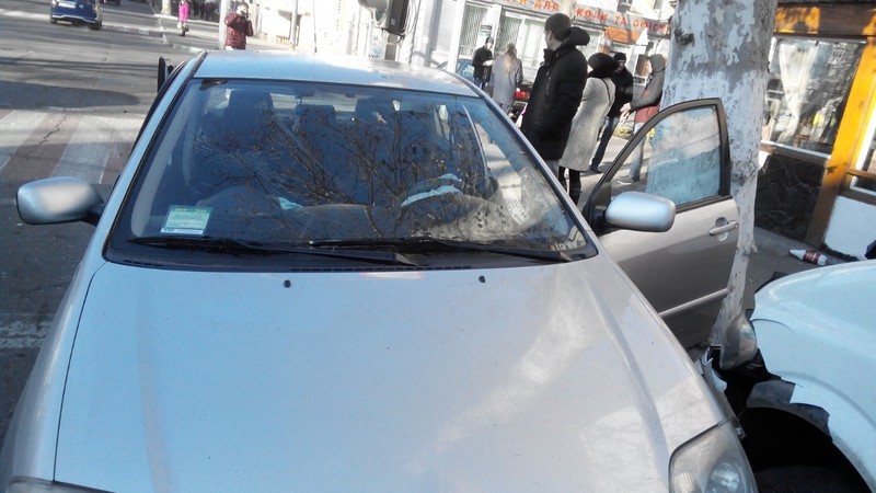 Дверь Toyota Corolla E120 2002 г.  1.6 л бензин Одесса