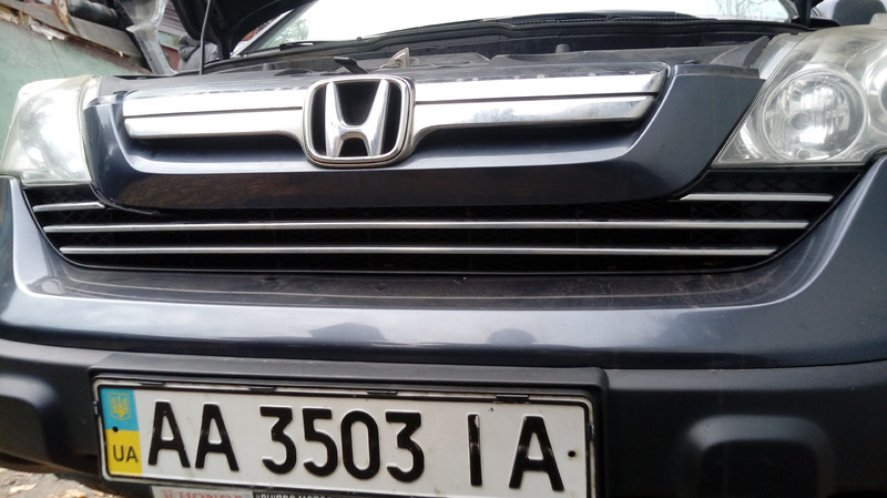 Решетка радиатора нижняя Honda CR-V 3  2008 2.4 Бензин Киев