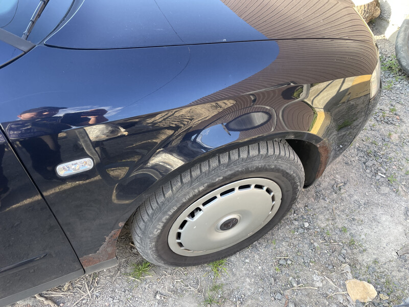 Крило переднє Audi A4 B6 2002 р.  1.6 л бензин Вінниця