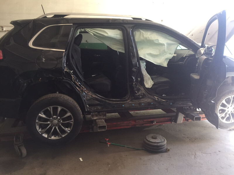 Двері передні праві Jeep Cherokee  2019 2.4 Бензин 