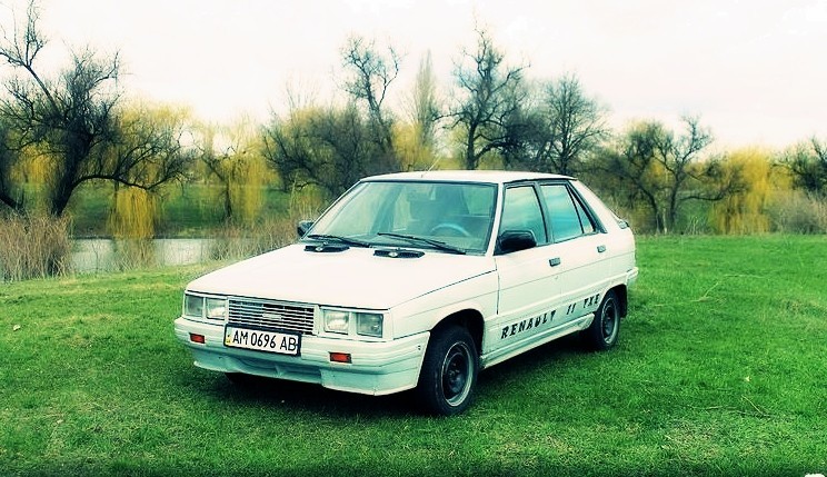 Решотка с фарами Renault 11 1.6 но по идеи 1.7 хетчбек 1985 р.  1.6 л бензин Кропивницький