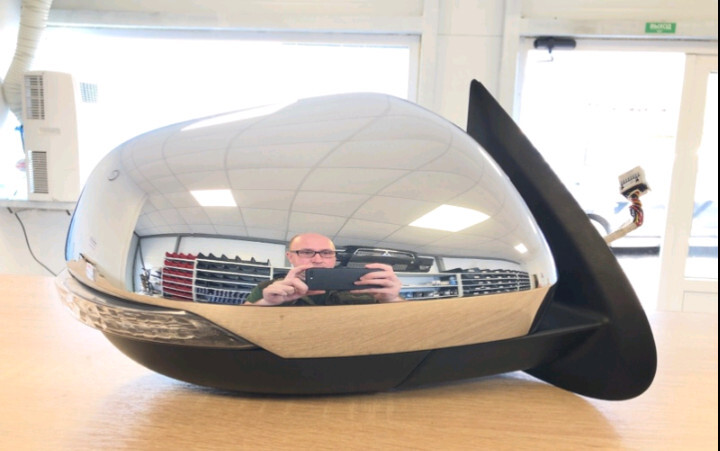 Зеркало правое 7632B684   Mitsubishi L 200